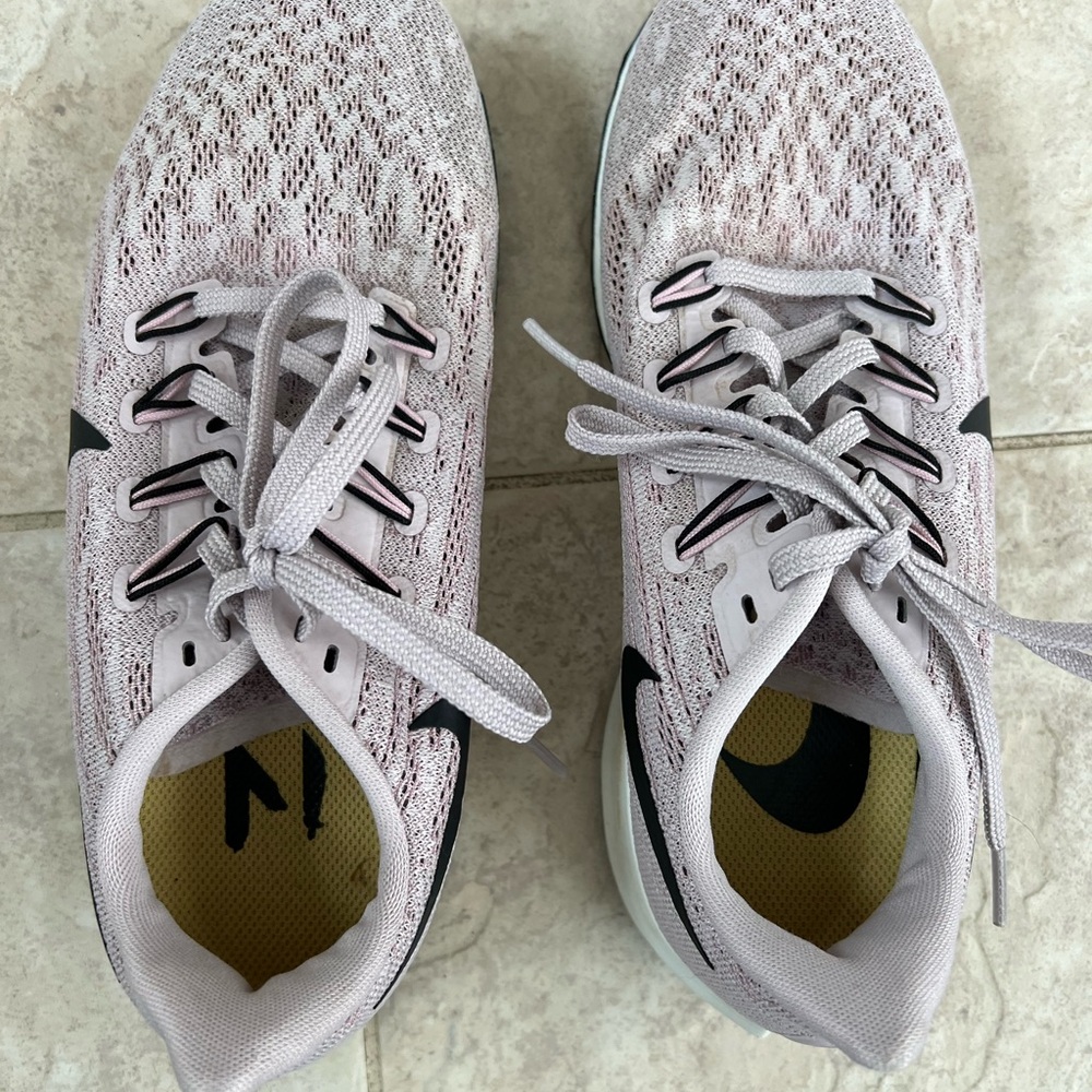 Nike Air Pegasus in Lilac Purple Size 7